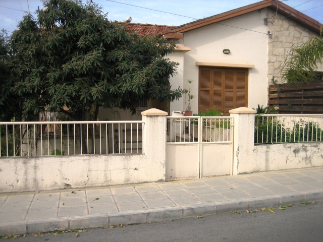 Semi-detached Bungalow in Kapsalos-Limassol